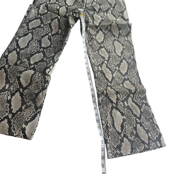 Choosy Women's Faux Snakeskin Wide Leg Pants Size 6 NWT - Picture 3 of 6